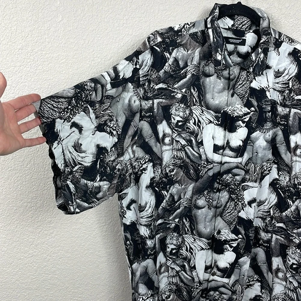 New Undercover Statue Print Short Sleeve Button Up Shirt Mens Sz 5